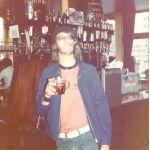 Frank_with_stogie_in_London_pub_1976